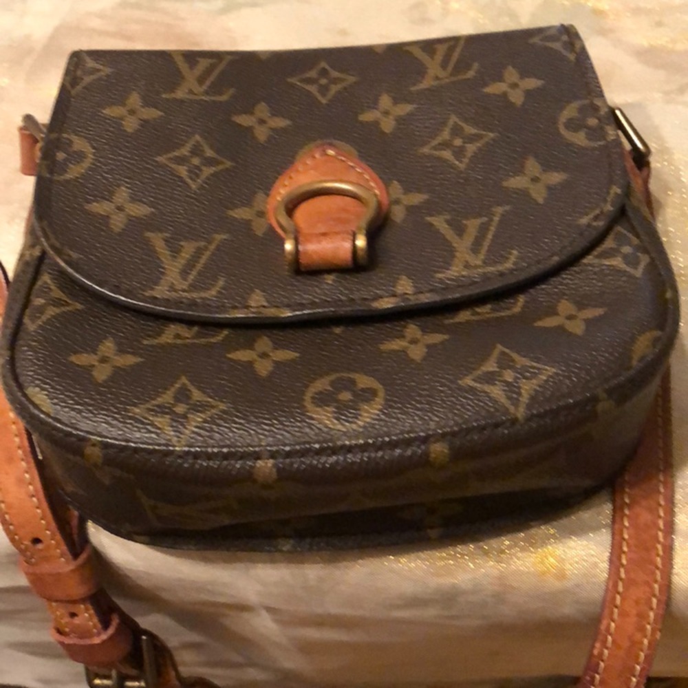 QUICK SALE AS IS:Authentic Louis Vuitton Saint Cloud Crossbody Bag Major Flaws